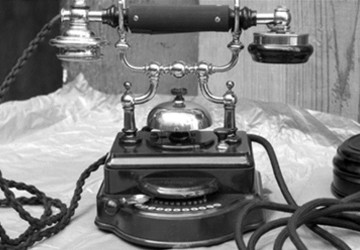 ¿Con quién hablo? suena el teléfono a fines del siglo XIX ¿Con quién hablo? suena el teléfono a fines del siglo XIX