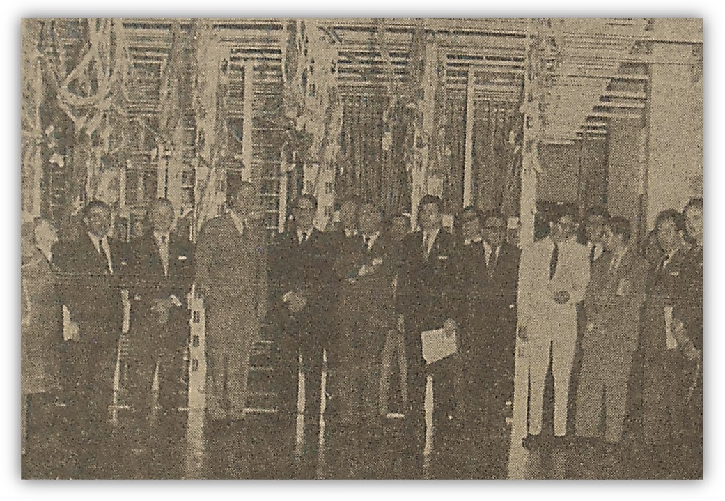 TELECOMUNICACIONES 04.jpg El Ing. Walter C. Buchanan, secretario de Comunicaciones y Transportes, y el Ing. Hugo Beckman, director de Teléfonos de México, en la visita de inspección a una moderna central automática. El Universal miércoles 4 de marzo de 1959.