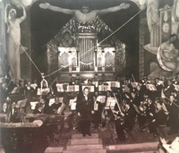 En junio de 1937 la Orquesta Sinfónica de la Universidad interpretó el concierto inaugural de Radio UNAM.jpg