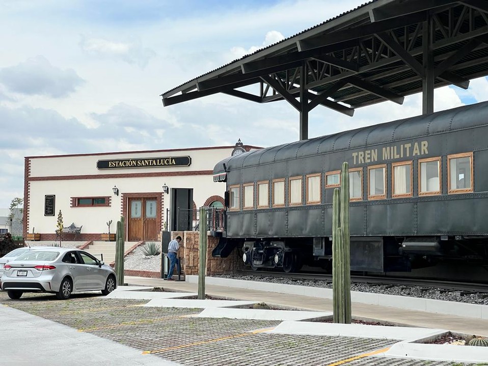 9 Estación Santa Lucía sede del Tren Histórico Cultural.jpg