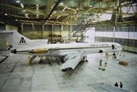 4 Interior de la gran Base de Mantenimiento.jpg