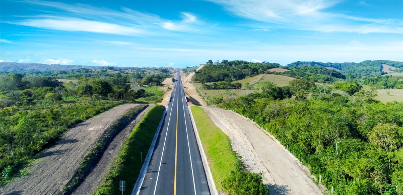 Se incluyen en esta autopista 28 puentes y viaductos.jpg