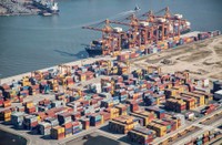 La Terminal Especializada en el Manejo de Contenedores.jpg