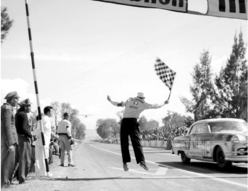 La Carretera Panamericana y su célebre carrera La Carretera Panamericana y su célebre carrera