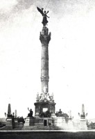 inauguración del monumento a la Independencia.jpg