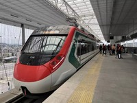 “El Insurgente” En Camino - Tren Interurbano México-Toluca