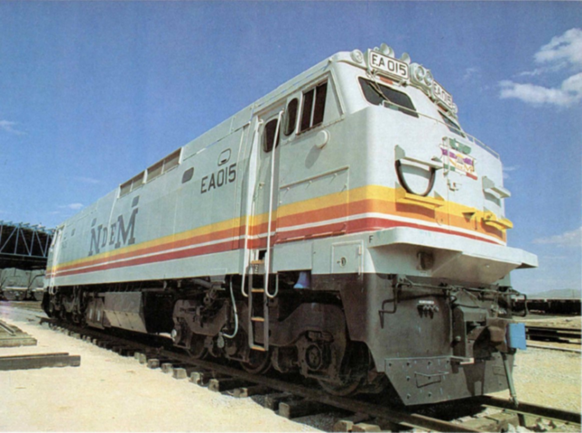 8 Locomotora eléctrica General Electric.jpg