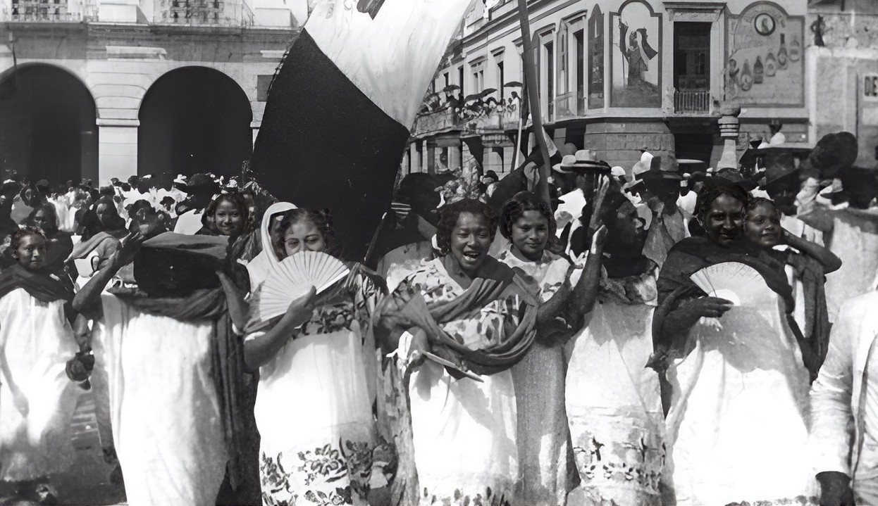 Enero de 1916. El feminismo mexicano sobre rieles Enero de 1916. El feminismo mexicano sobre rieles