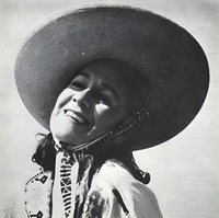 Nellie Campobello, nacida con Cartucho en mano