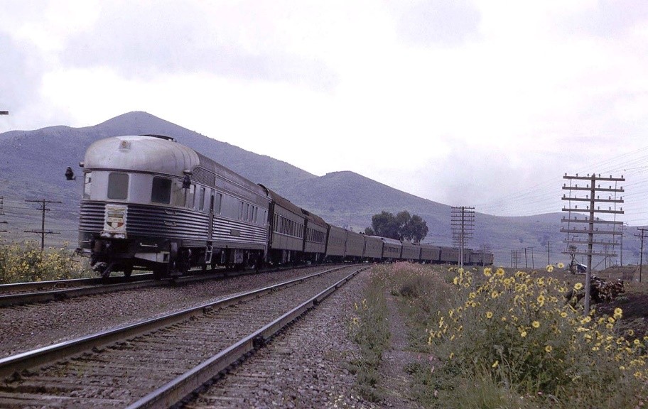 Tren “El Tapatío” y su taca taca taca Tren “El Tapatío” y su taca taca taca