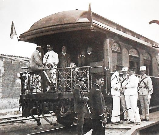 diaz.jpg Don Porfirio Díaz a bordo del Tren Amarillo. Reproducción autorizada por el INAH