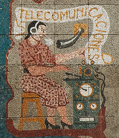 Mosaico que ilustra el empleo de las Telecomunicaciones.png