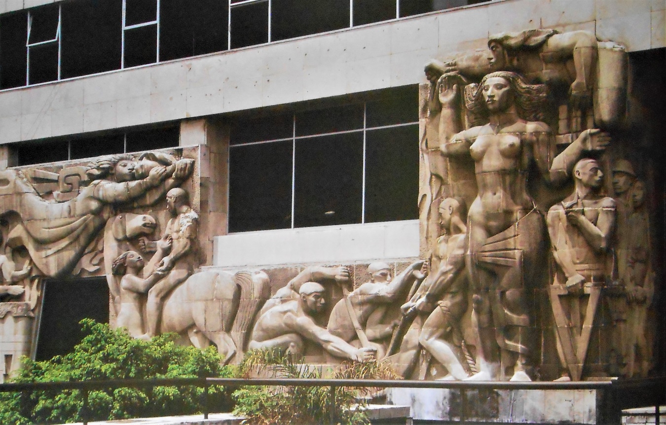 Altorrelieve ala izquierda. SCT.jpg